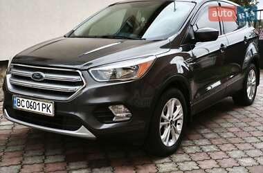 Внедорожник / Кроссовер Ford Escape 2017 в 