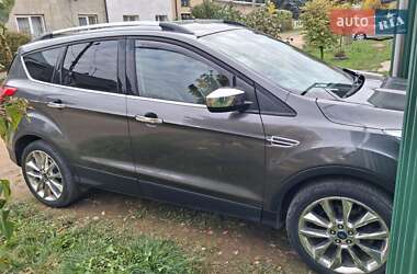 Внедорожник / Кроссовер Ford Escape 2015 в 
