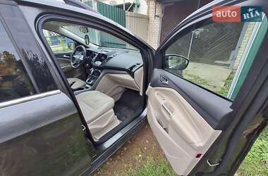 Внедорожник / Кроссовер Ford Escape 2015 в 