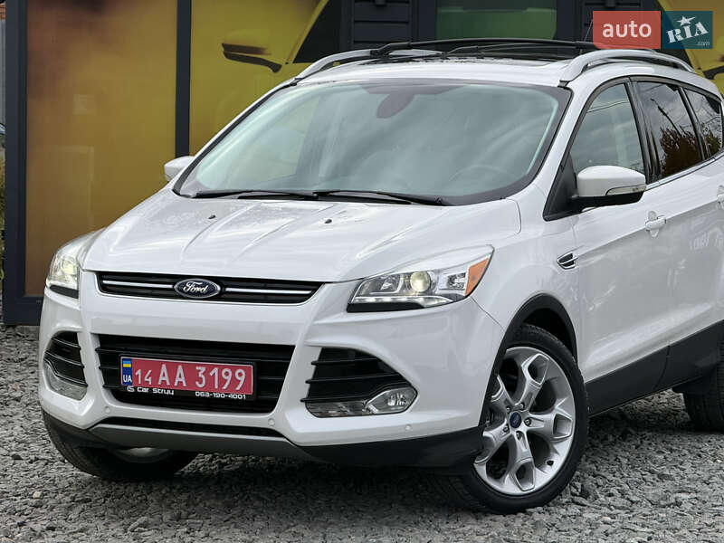 Позашляховик / Кросовер Ford Escape 2015 в Стрию
