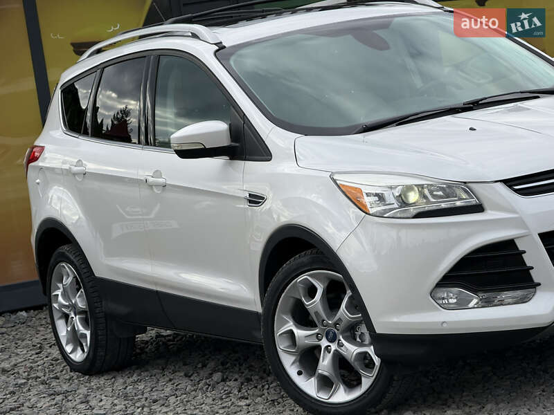 Позашляховик / Кросовер Ford Escape 2015 в Стрию