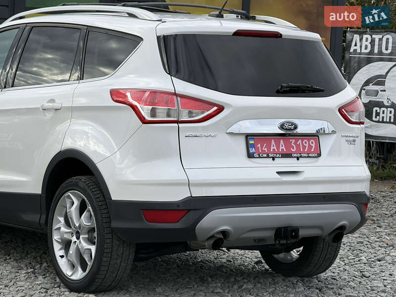 Позашляховик / Кросовер Ford Escape 2015 в Стрию