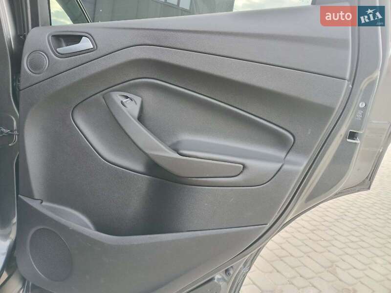Позашляховик / Кросовер Ford Escape 2016 в Львові фото 21 Позашляховик / Кросовер Ford Escape 2016 в Львові