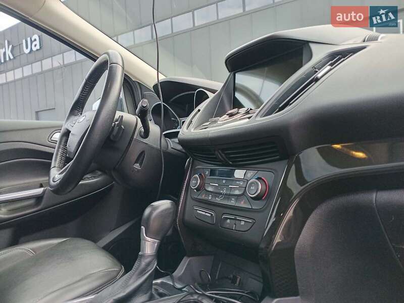 Позашляховик / Кросовер Ford Escape 2016 в Львові фото 27 Позашляховик / Кросовер Ford Escape 2016 в Львові