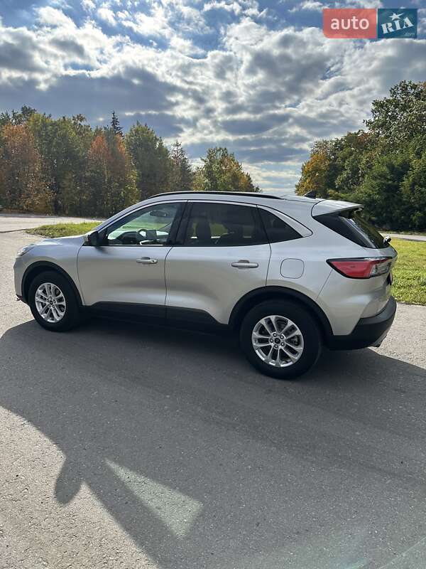 Внедорожник / Кроссовер Ford Escape 2020 в Виннице