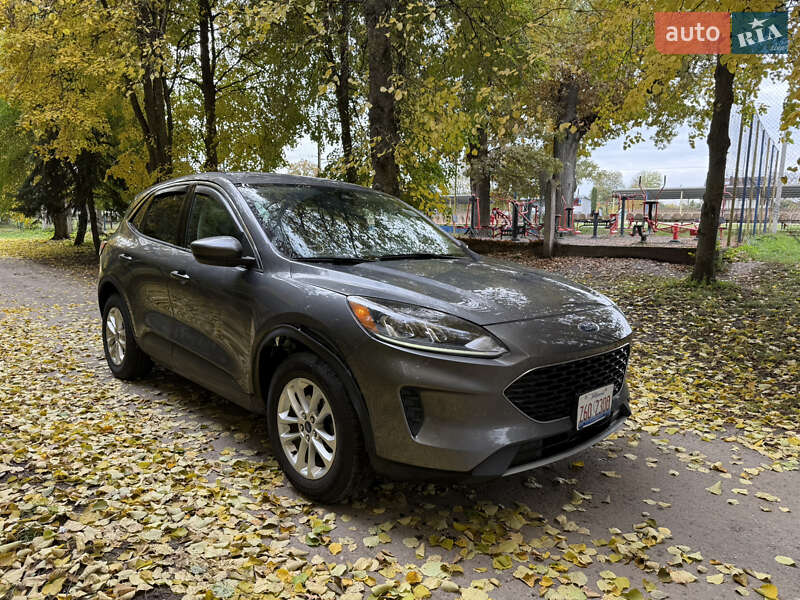 Позашляховик / Кросовер Ford Escape 2021 в Тернополі