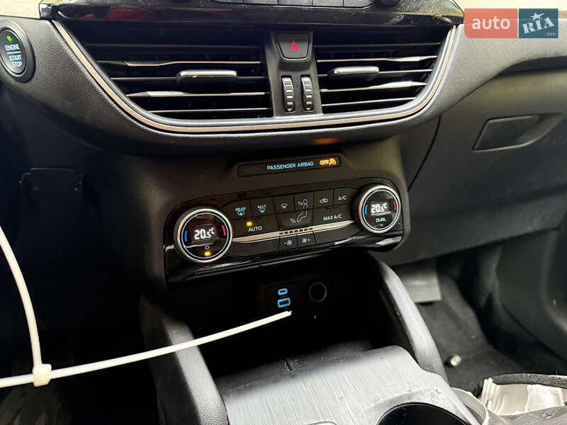 Позашляховик / Кросовер Ford Escape 2021 в Тернополі