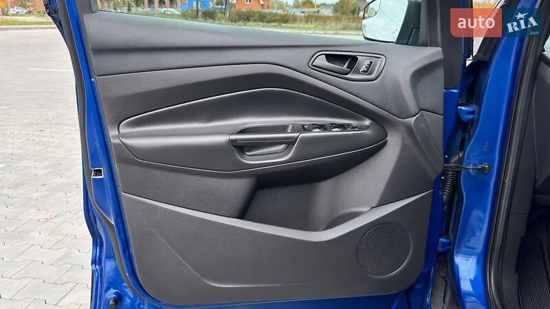 Позашляховик / Кросовер Ford Escape 2017 в Ірпені