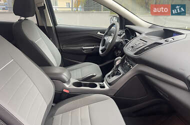 Внедорожник / Кроссовер Ford Escape 2013 в 