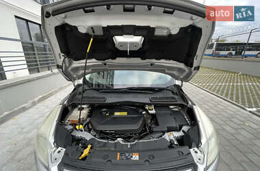 Внедорожник / Кроссовер Ford Escape 2013 в 