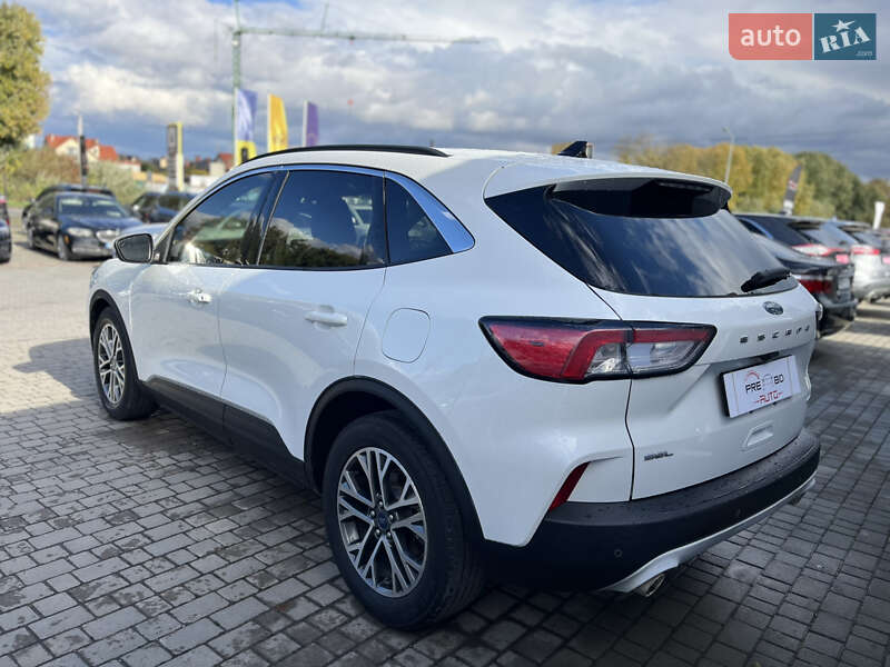 Позашляховик / Кросовер Ford Escape 2019 в Львові