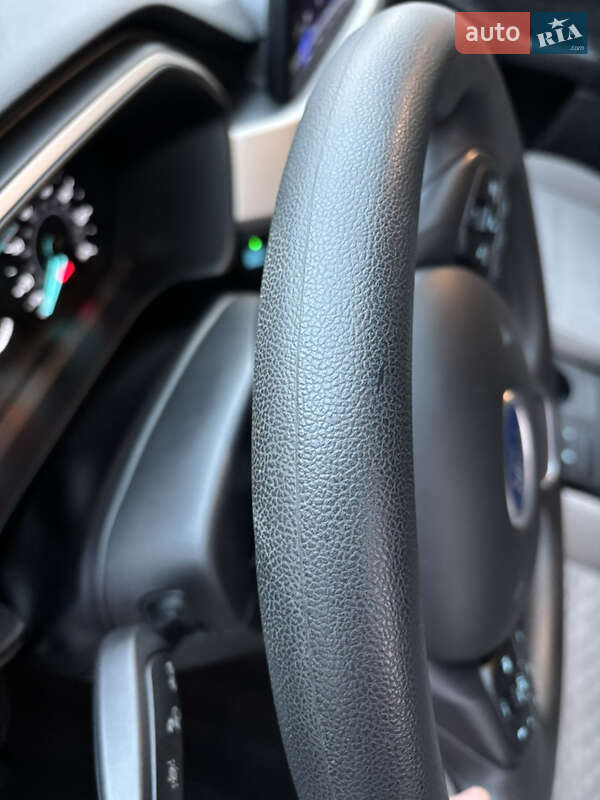 Позашляховик / Кросовер Ford Escape 2020 в Львові