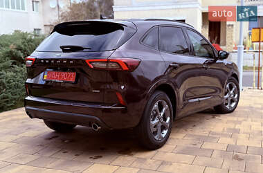 Позашляховик / Кросовер Ford Escape 2023 в 