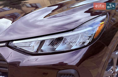 Позашляховик / Кросовер Ford Escape 2023 в 