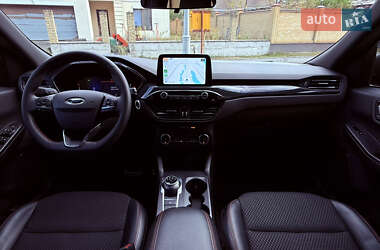 Позашляховик / Кросовер Ford Escape 2023 в 
