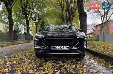 Внедорожник / Кроссовер Ford Escape 2020 в 