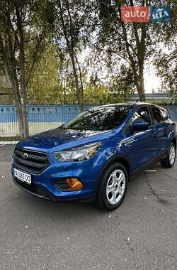 Внедорожник / Кроссовер Ford Escape 2019 в 
