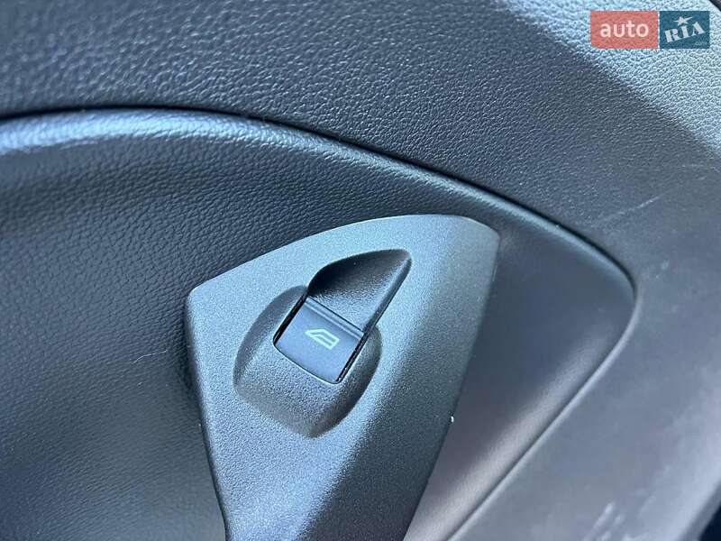 Внедорожник / Кроссовер Ford Escape 2017 в Львове фото 35 Внедорожник / Кроссовер Ford Escape 2017 в Львове