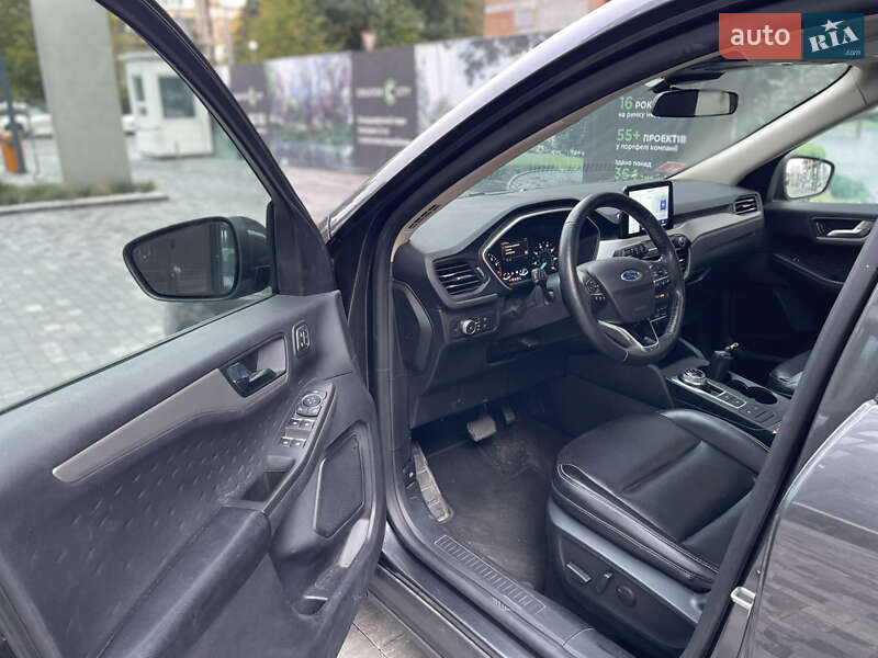 Внедорожник / Кроссовер Ford Escape 2019 в Киеве
