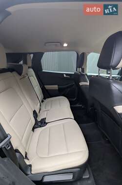 Внедорожник / Кроссовер Ford Escape 2020 в 
