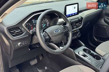 Позашляховик / Кросовер Ford Escape 2022 в  фото 13 Позашляховик / Кросовер Ford Escape 2022 в
