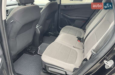 Позашляховик / Кросовер Ford Escape 2022 в 