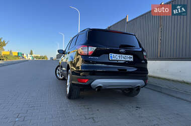 Позашляховик / Кросовер Ford Escape 2017 в  фото 12 Позашляховик / Кросовер Ford Escape 2017 в