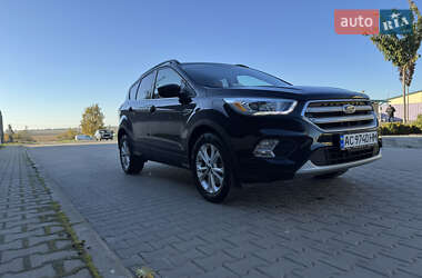 Позашляховик / Кросовер Ford Escape 2017 в  фото 22 Позашляховик / Кросовер Ford Escape 2017 в