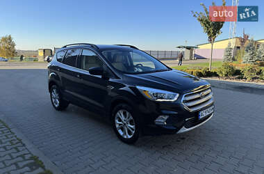 Позашляховик / Кросовер Ford Escape 2017 в  фото 19 Позашляховик / Кросовер Ford Escape 2017 в