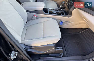 Позашляховик / Кросовер Ford Escape 2017 в  фото 55 Позашляховик / Кросовер Ford Escape 2017 в