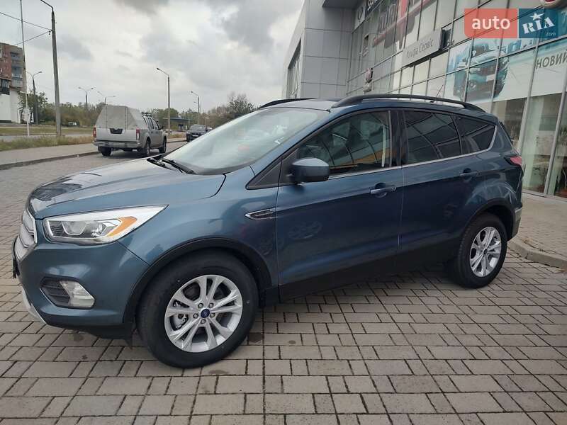 Внедорожник / Кроссовер Ford Escape 2018 в Запорожье