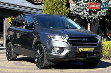 Внедорожник / Кроссовер Ford Escape 2018 в Львове