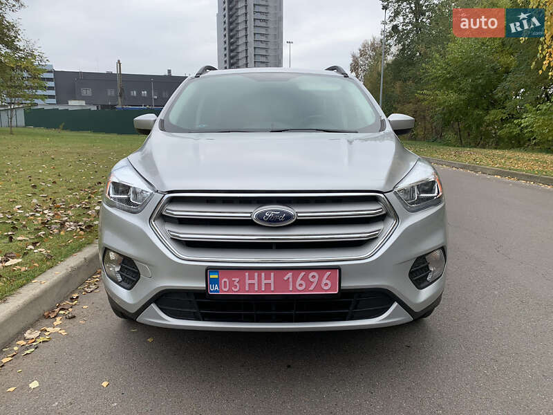 Внедорожник / Кроссовер Ford Escape 2018 в Киеве