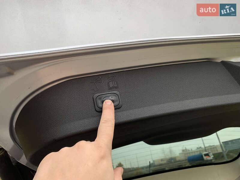 Внедорожник / Кроссовер Ford Escape 2018 в Киеве