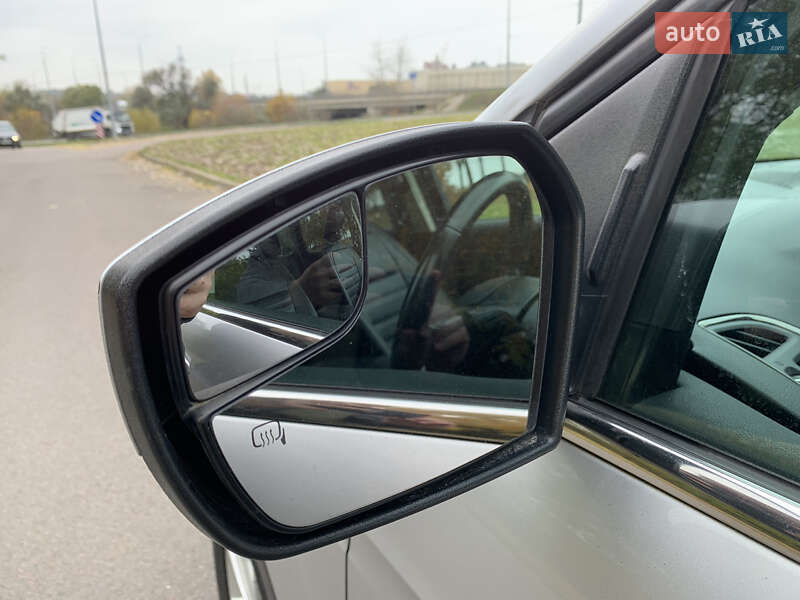 Внедорожник / Кроссовер Ford Escape 2018 в Киеве