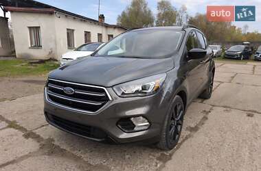 Внедорожник / Кроссовер Ford Escape 2019 в Стрые