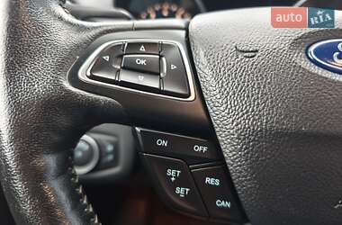 Внедорожник / Кроссовер Ford Escape 2019 в 