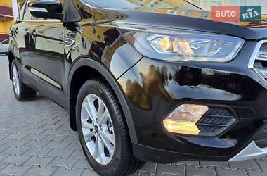 Внедорожник / Кроссовер Ford Escape 2017 в 