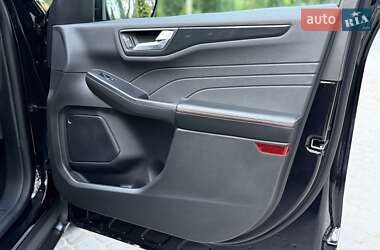 Внедорожник / Кроссовер Ford Escape 2023 в 