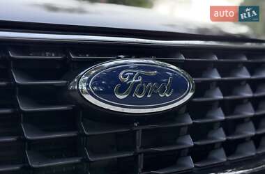 Внедорожник / Кроссовер Ford Escape 2023 в 