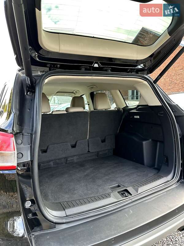 Позашляховик / Кросовер Ford Escape 2016 в Львові фото 17 Позашляховик / Кросовер Ford Escape 2016 в Львові