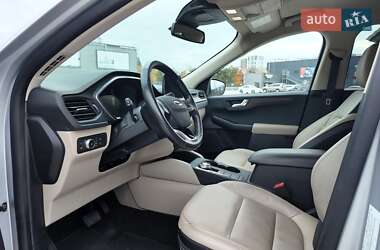Внедорожник / Кроссовер Ford Escape 2020 в 