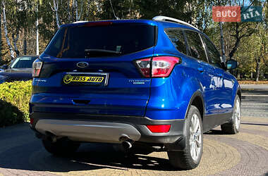Позашляховик / Кросовер Ford Escape 2017 в  фото 7 Позашляховик / Кросовер Ford Escape 2017 в