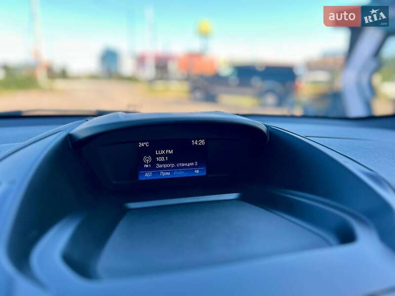 Позашляховик / Кросовер Ford Escape 2018 в Кам'янці фото 22 Позашляховик / Кросовер Ford Escape 2018 в Кам'янці