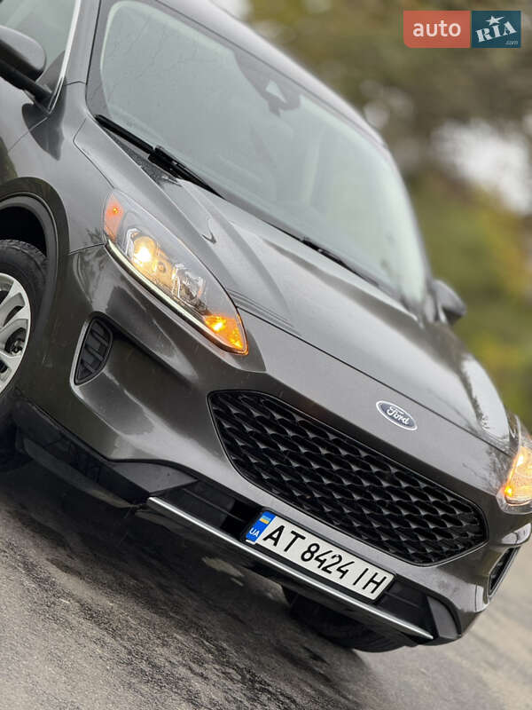 Внедорожник / Кроссовер Ford Escape 2019 в Тлумаче