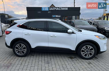 Позашляховик / Кросовер Ford Escape 2019 в  фото 7 Позашляховик / Кросовер Ford Escape 2019 в
