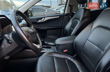 Позашляховик / Кросовер Ford Escape 2019 в  фото 19 Позашляховик / Кросовер Ford Escape 2019 в