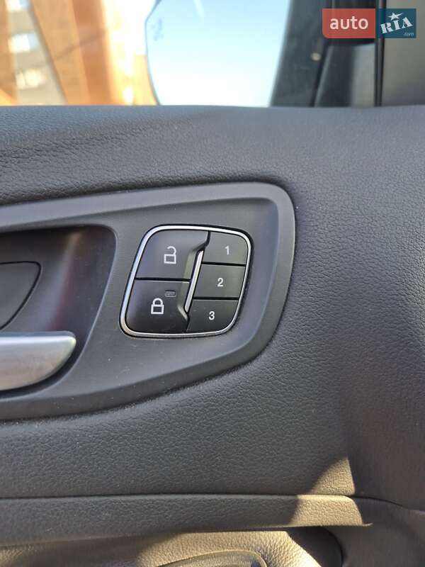 Позашляховик / Кросовер Ford Escape 2016 в Хмельницькому