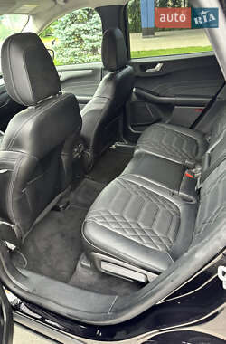 Позашляховик / Кросовер Ford Escape 2023 в  фото 9 Позашляховик / Кросовер Ford Escape 2023 в