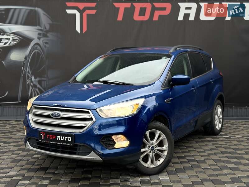 Внедорожник / Кроссовер Ford Escape 2018 в 